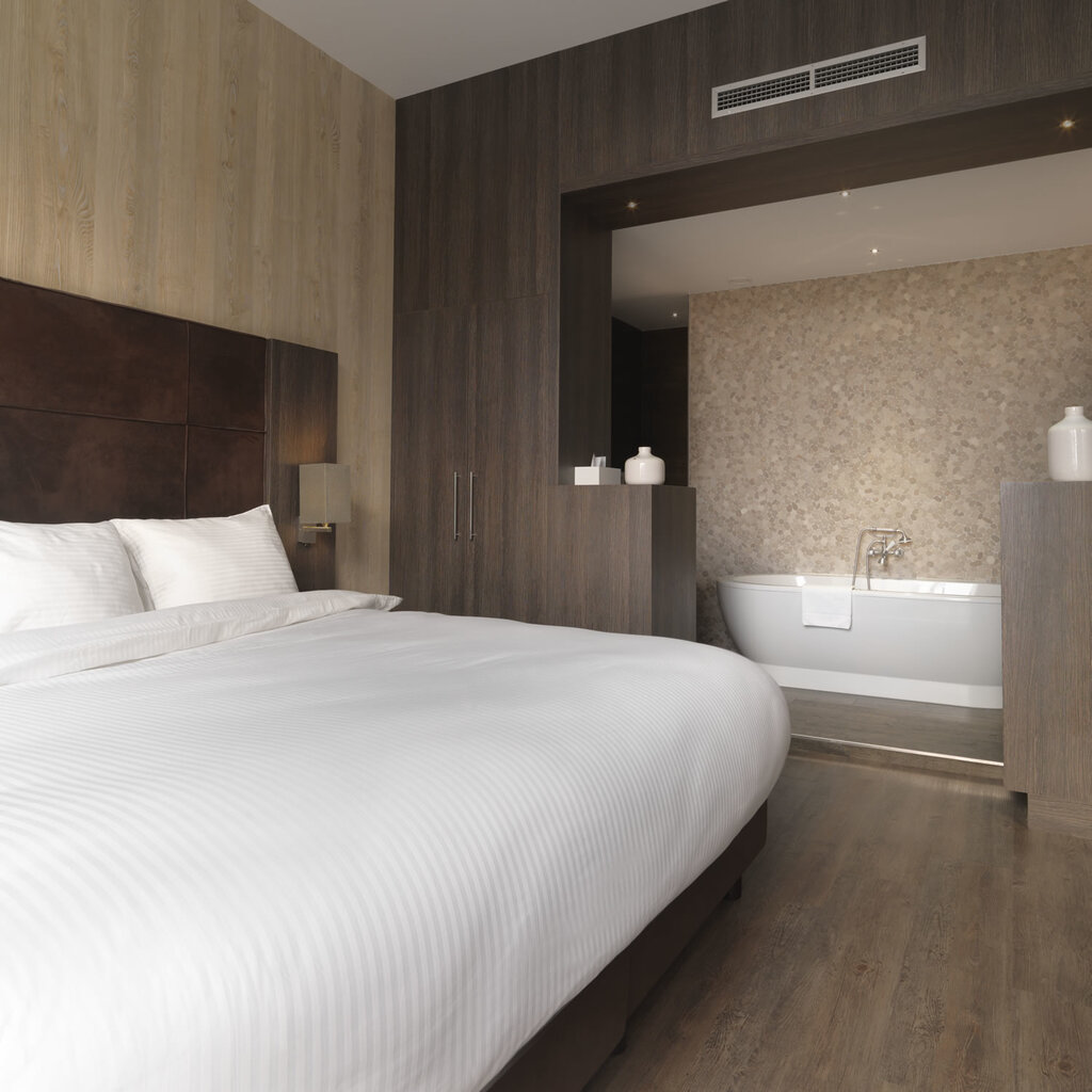 beau-maison-katoen-satijnen-dekbedovertrek-hotel-l-3.webp