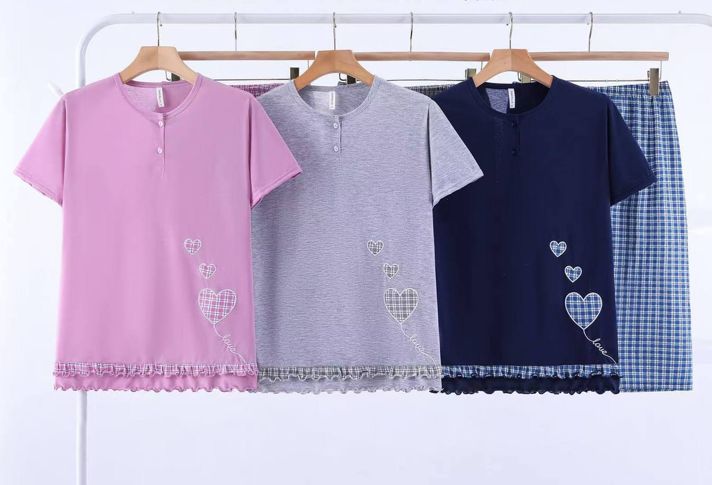 [B27-GRIJS-S] Dames Pyjama - Hartjes met geruite 3-kwartsbroek (Grijs, S)