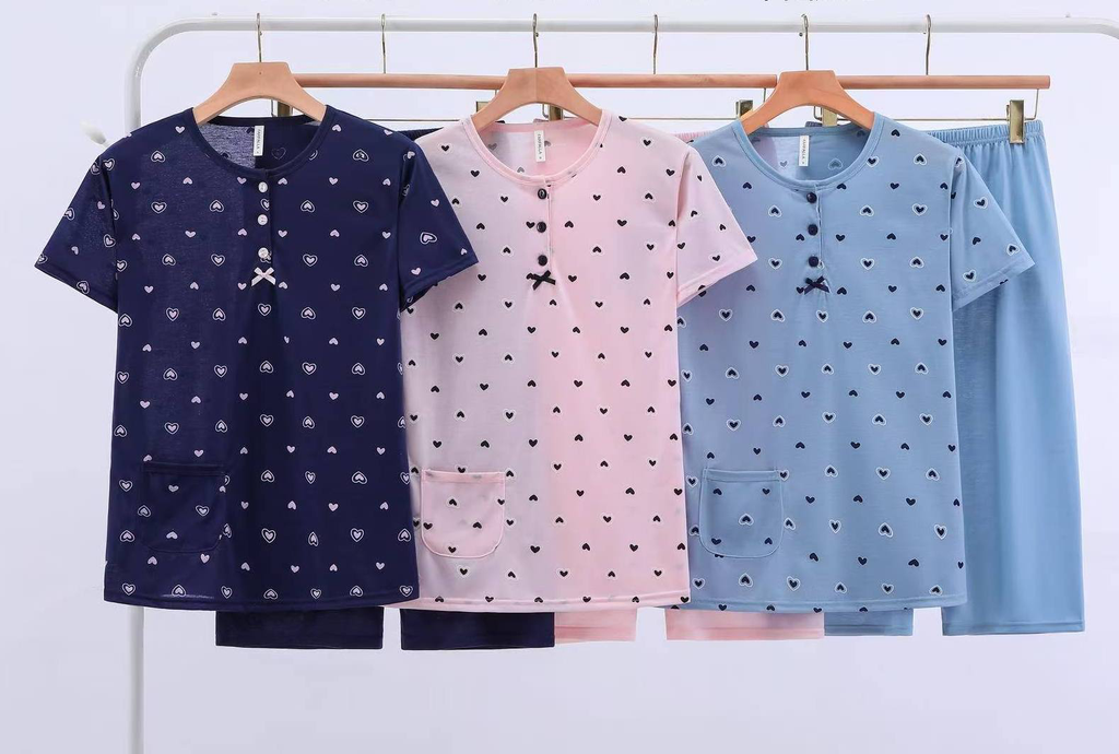[F158-BLAUW-M] Dames Pyjama - Hartjes motief met 3-kwartsbroek (Blauw, M)